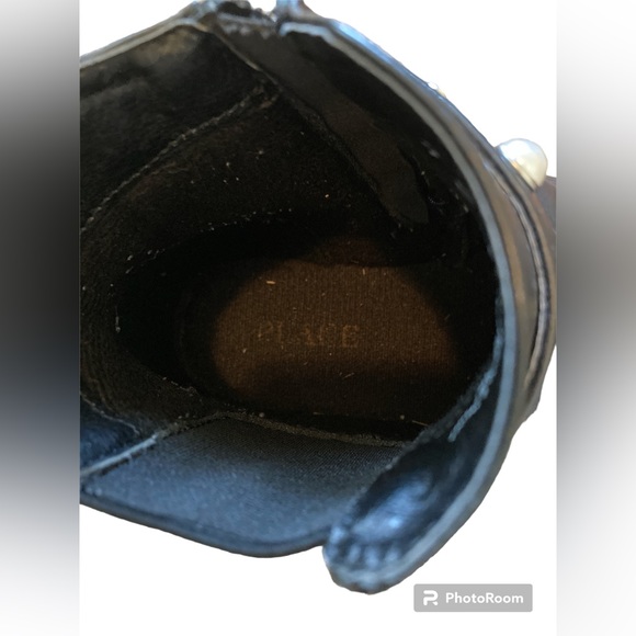 Children’s Place Black Moto Booties. EUC. Size 2. - Picture 4 of 7